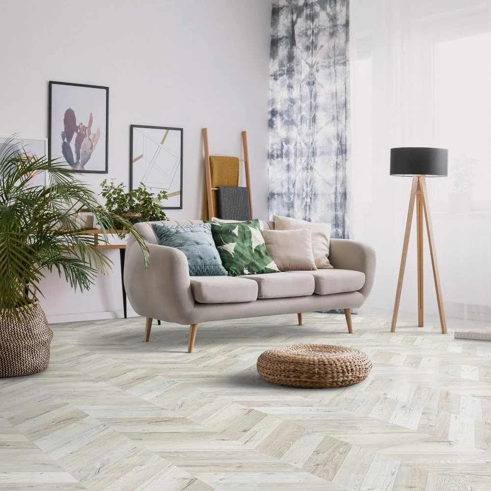 Alnwig Oak - Chevron Parquet 8mm Laminate Flooring