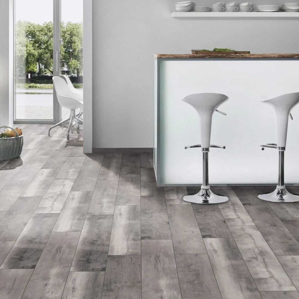 Blackwater Oak - Atlantic 10mm Handscraped Moisture Resistant Laminate Flooring - Image 5