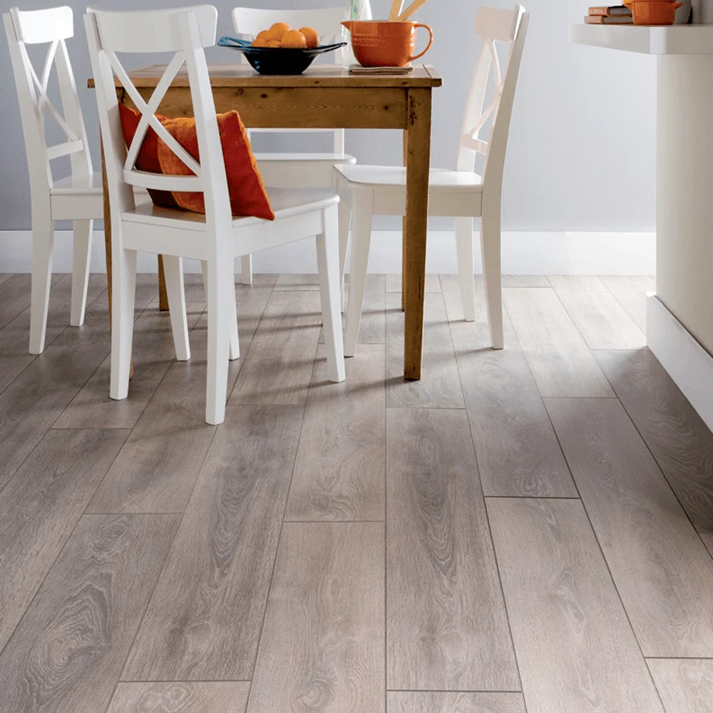 Castle Oak - Supernatural Classic 8mm Embossed Laminate Flooring