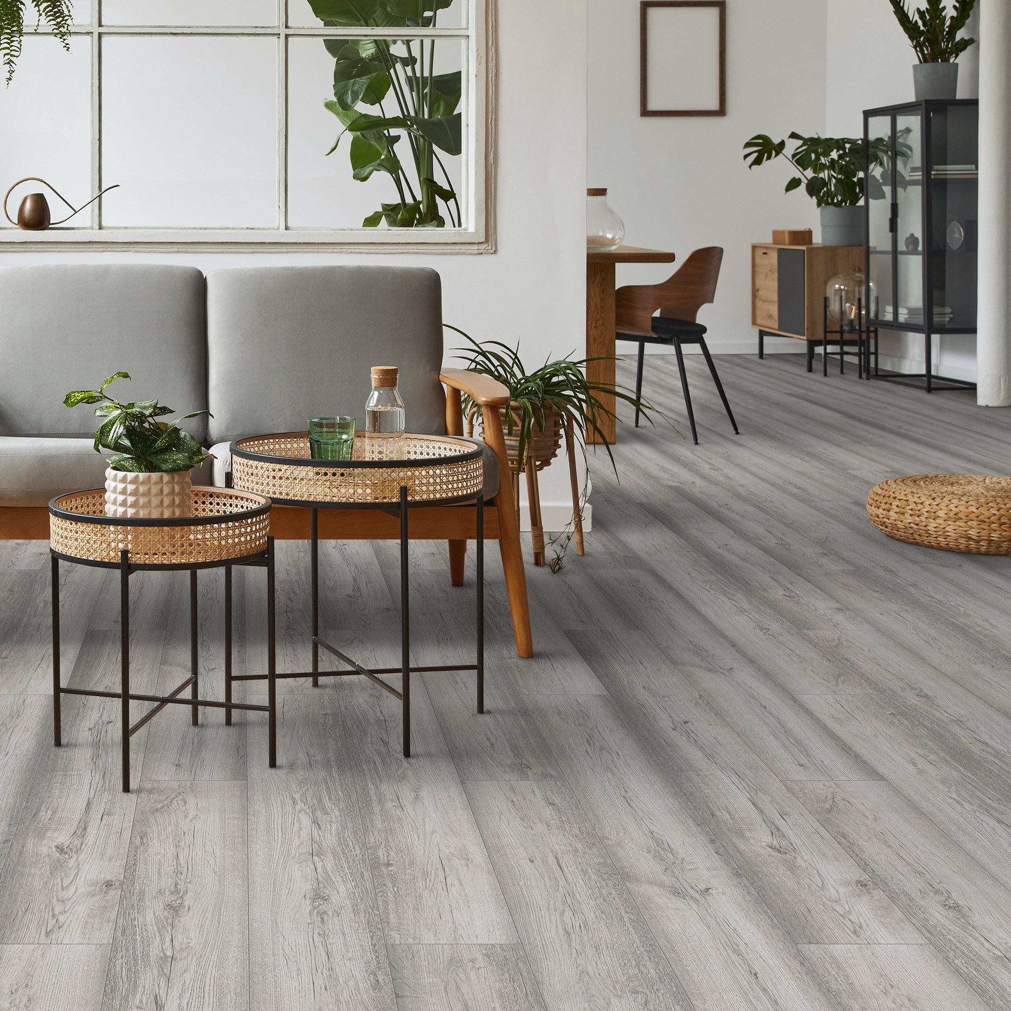 Dartmoor Oak - Vario Supernatural 8mm Laminate Flooring