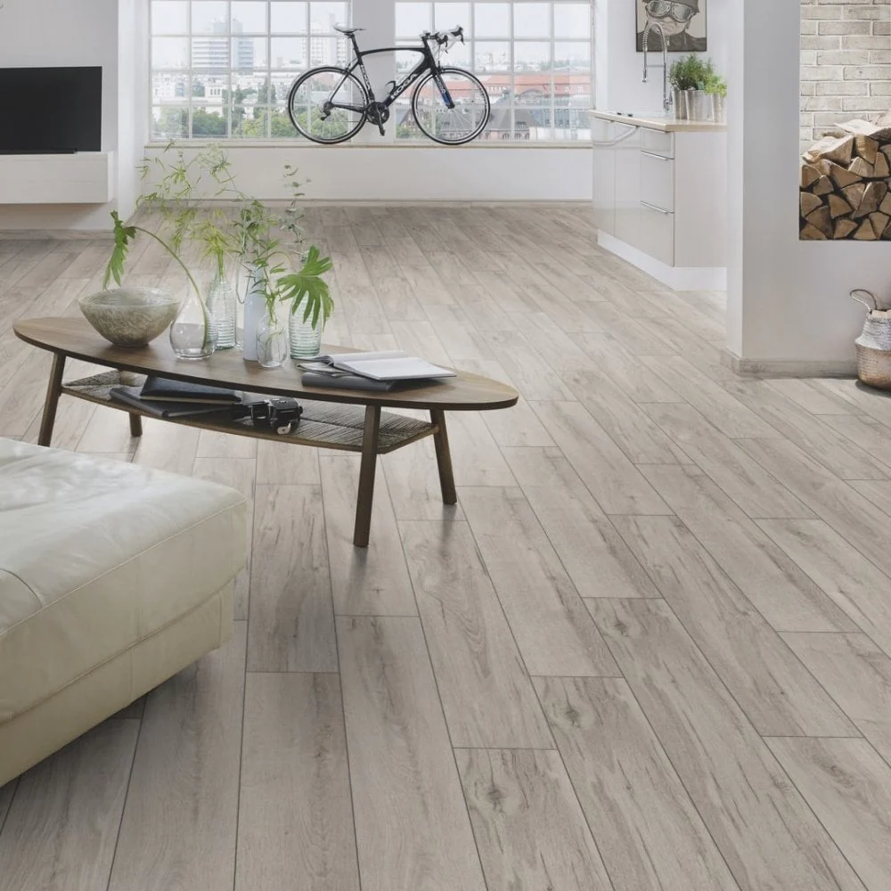 Longbow Oak - Supernatural Classic 8mm Embossed Laminate Flooring - Image 3