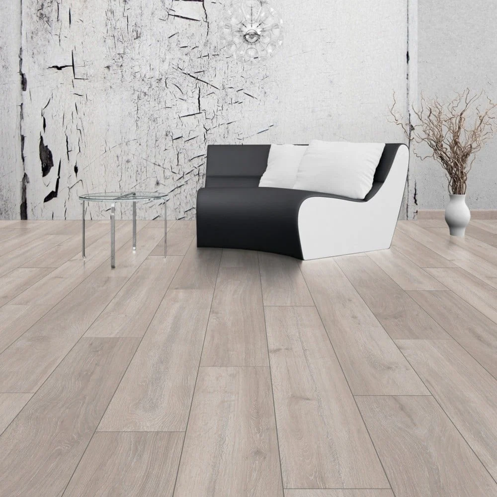 Rockford Oak - Eurohome Vario+ 12mm Laminate Flooring