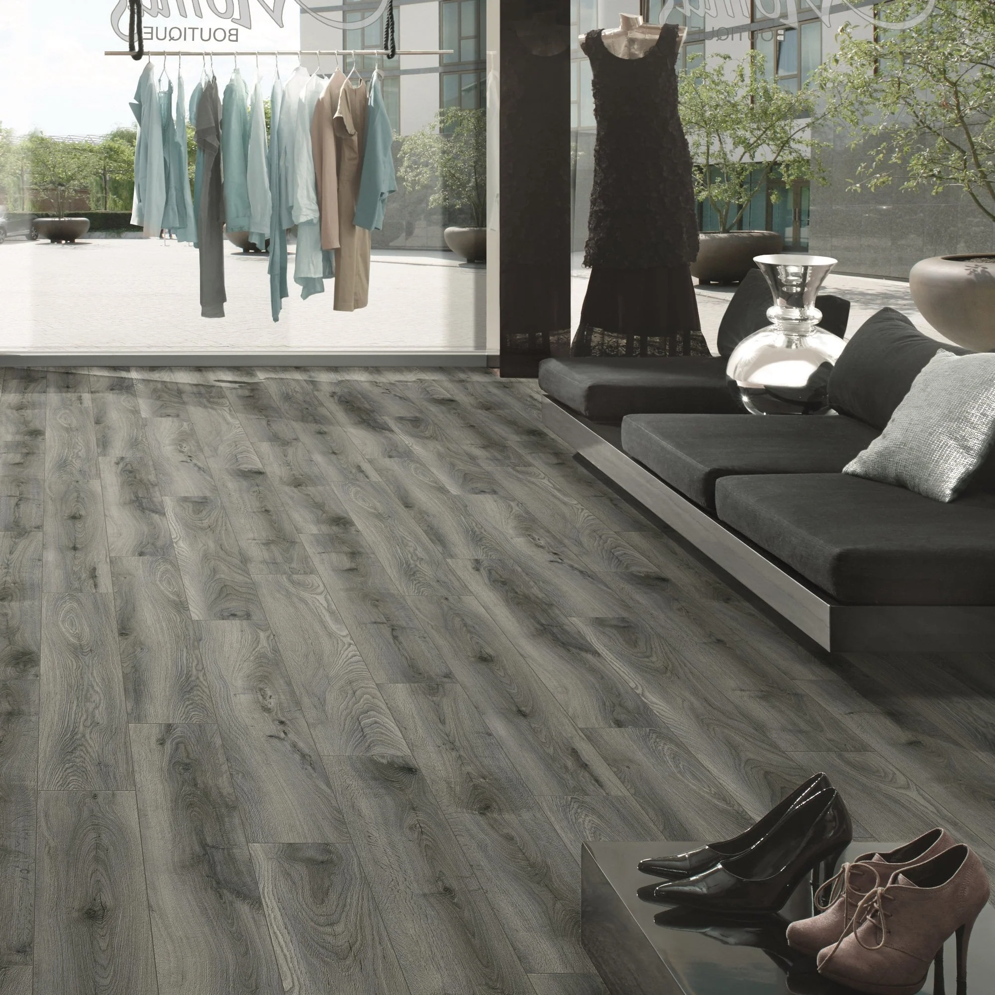 Tomahawk Oak - Eurohome Vario+ 12mm Laminate Flooring