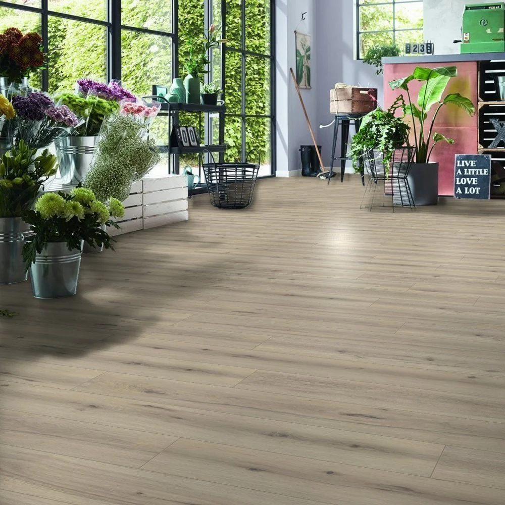 Arizona Oak Beige - Robusto Villa 12mm Waterproof Laminate Flooring