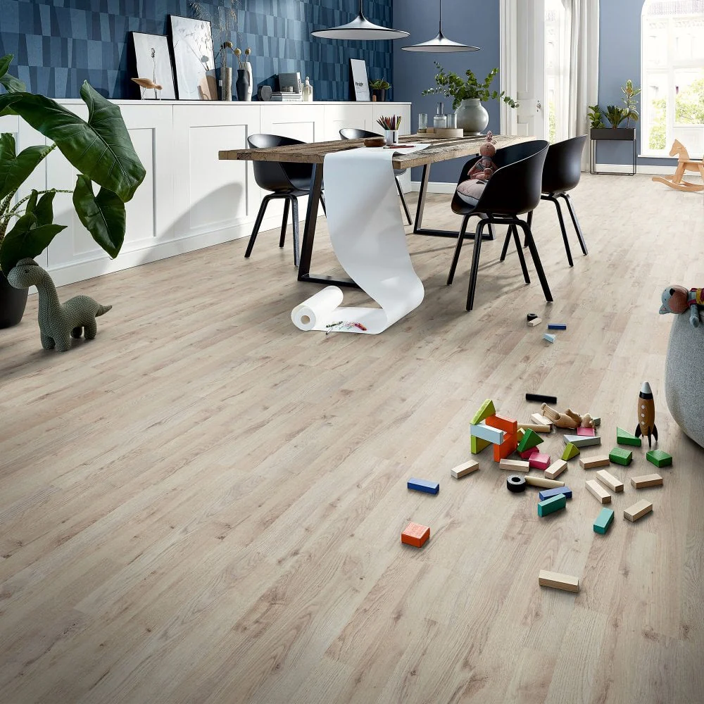 Autumn Oak Light - Basic 6mm Laminate Flooring - Image 4