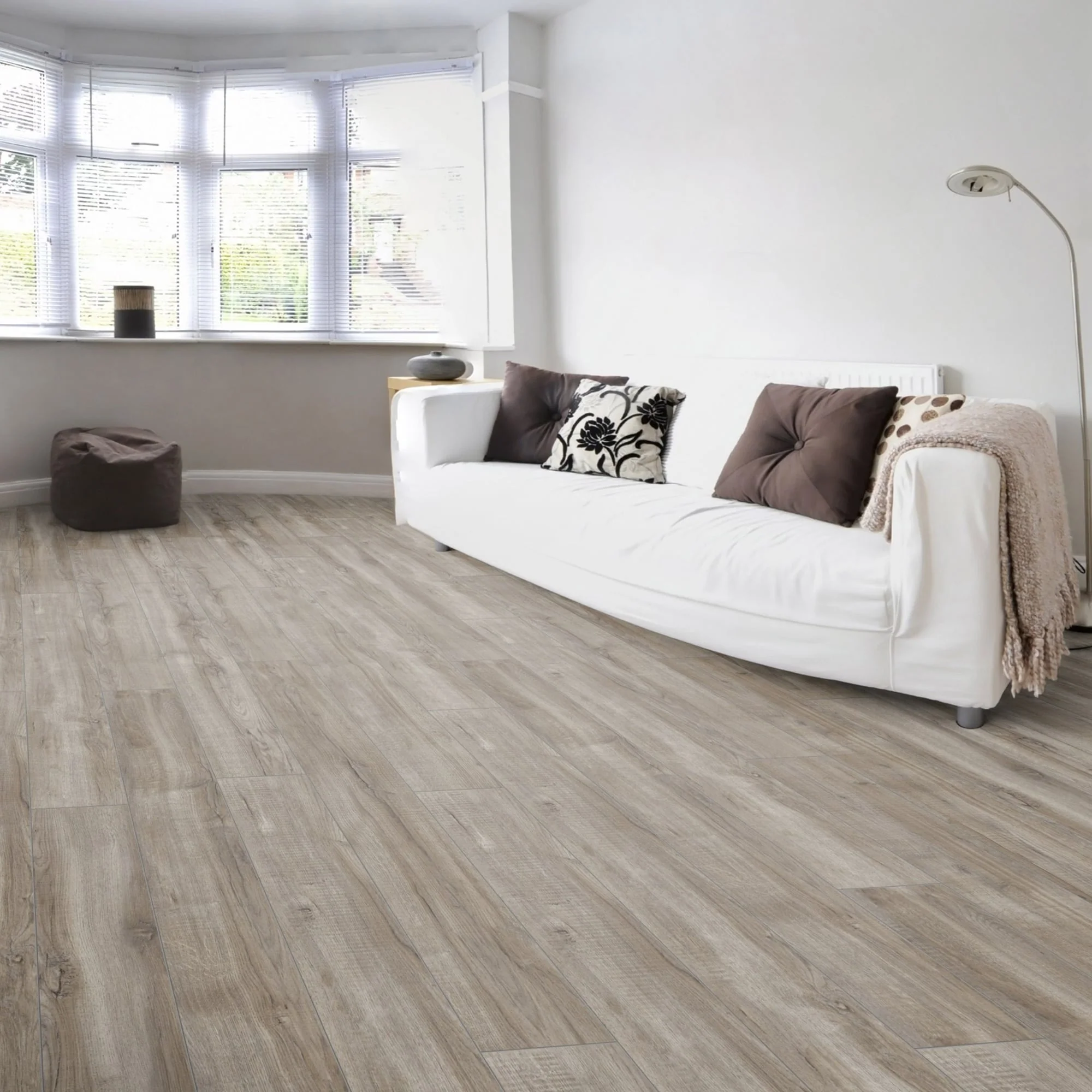 Montmelo Silver Oak - Amazone 10mm Laminate Flooring - Image 6