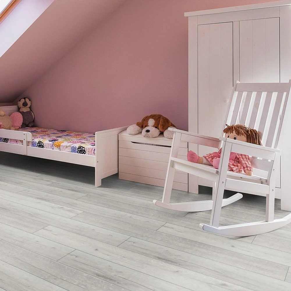 Rip Oak White - Robusto Villa 12mm Waterproof Laminate Flooring - Image 4