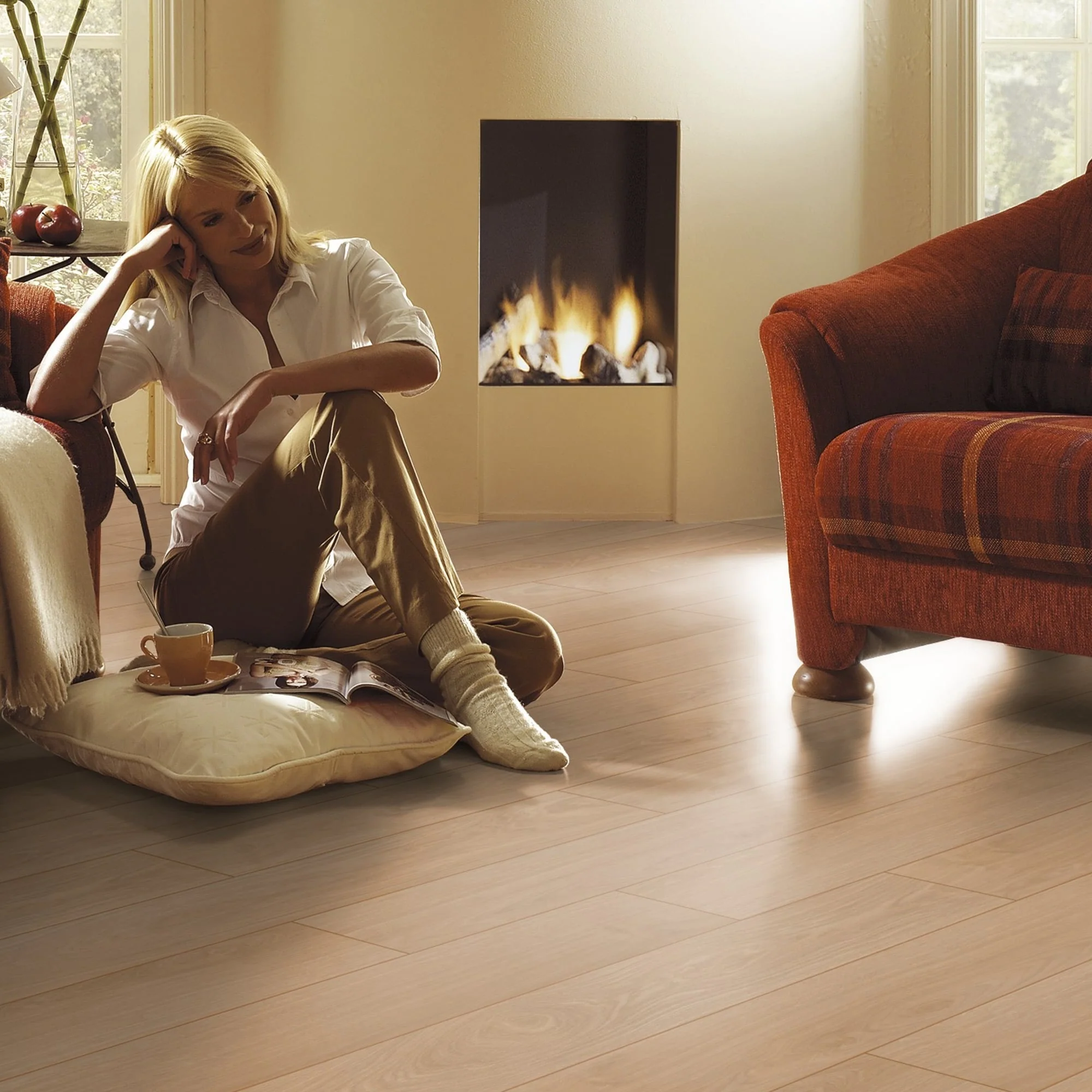 Waveless Nature Oak - Exquisite 8mm Laminate Flooring - Image 4