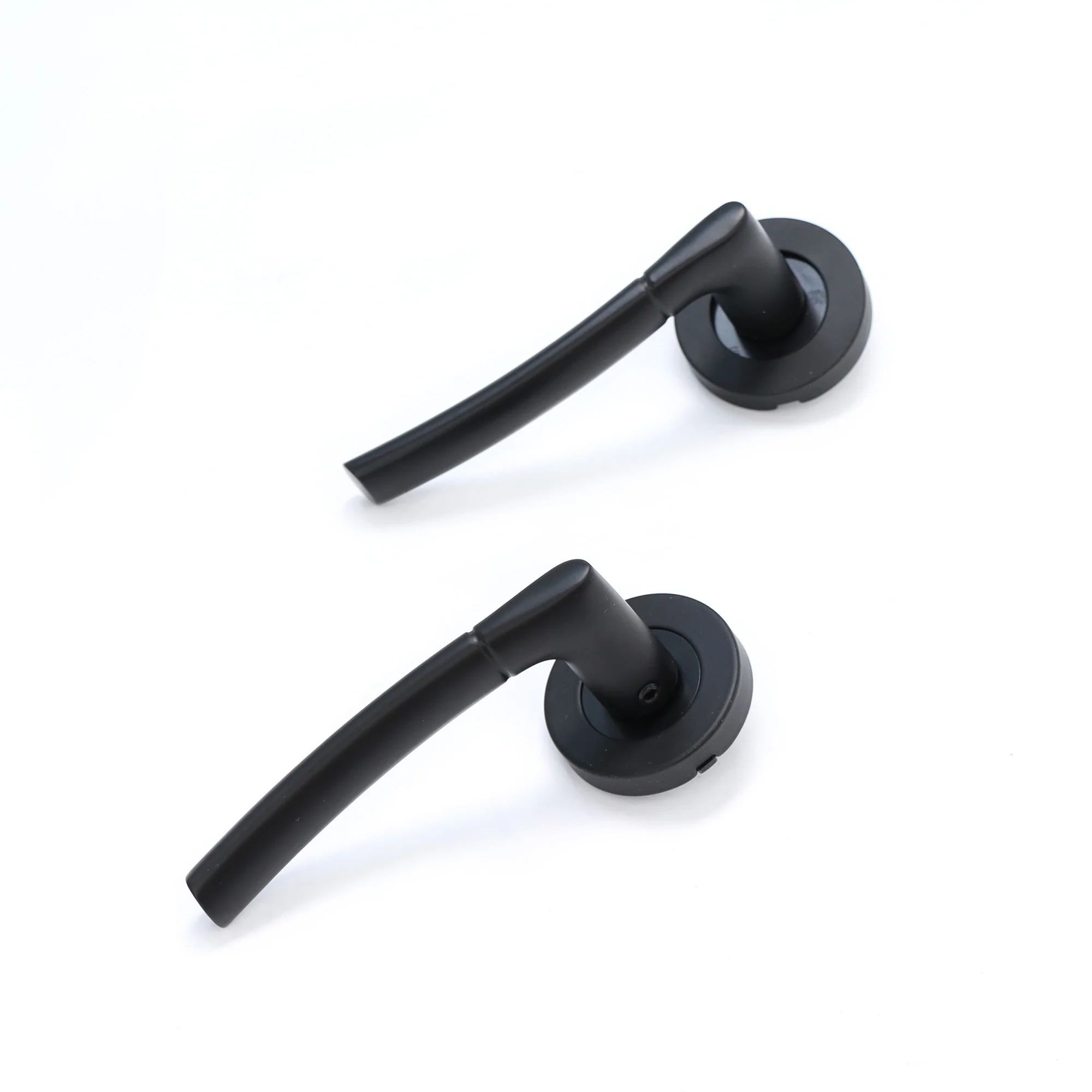 Lifestyle Alcor Lever on Round Rose Handle Set - Matt Black - Image 4
