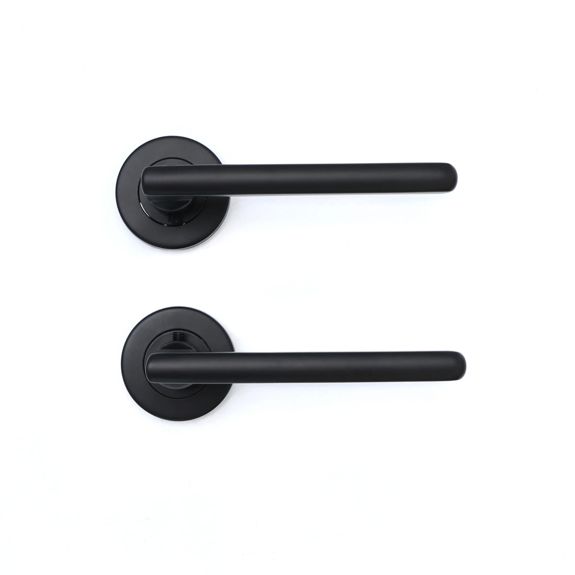 Superior Luna Lever on Round Rose Handle Set - Matt Black - Image 2