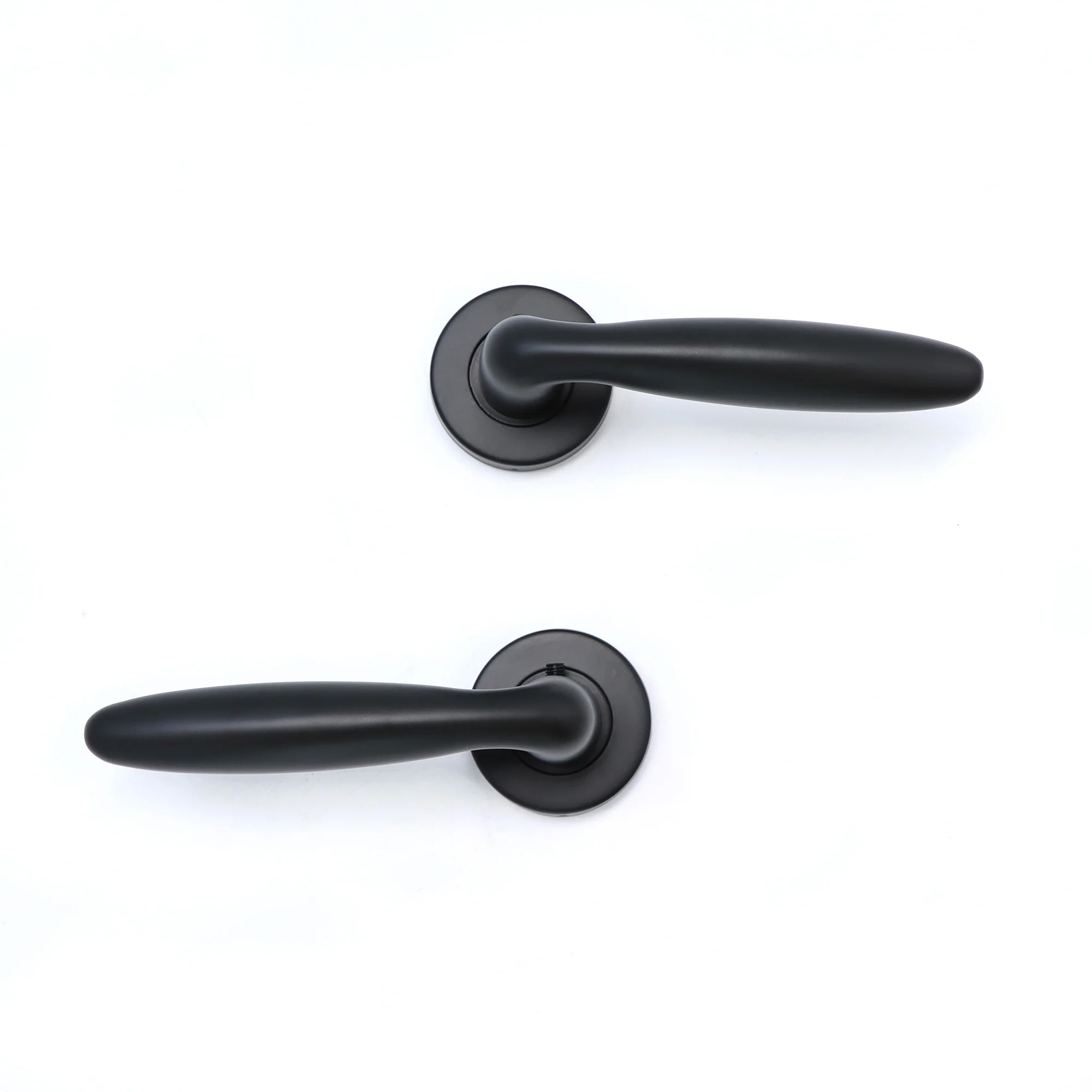 Superior Sirius Lever on Round Rose Handle Set - Matt Black - Image 5