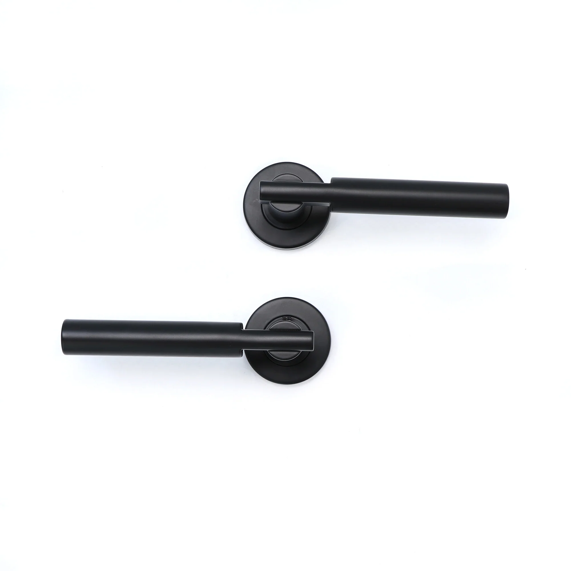 Superior Titan Lever on Round Rose Handle Set - Matt Black - Image 7