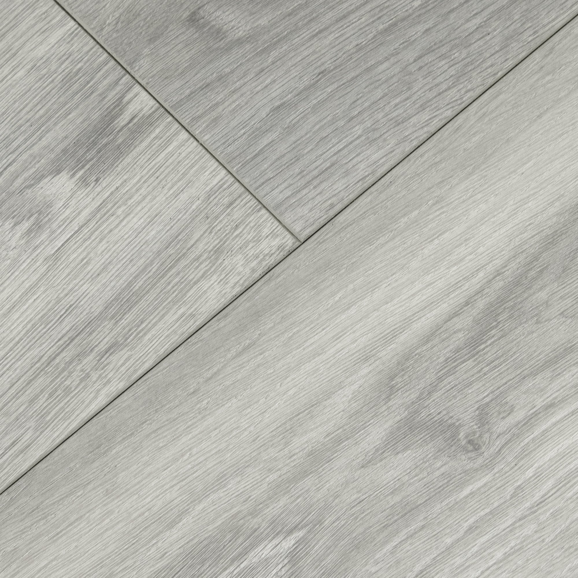 Silver Grey Oak - Comfort Luxe 12mm Laminate Flooring - Image 3