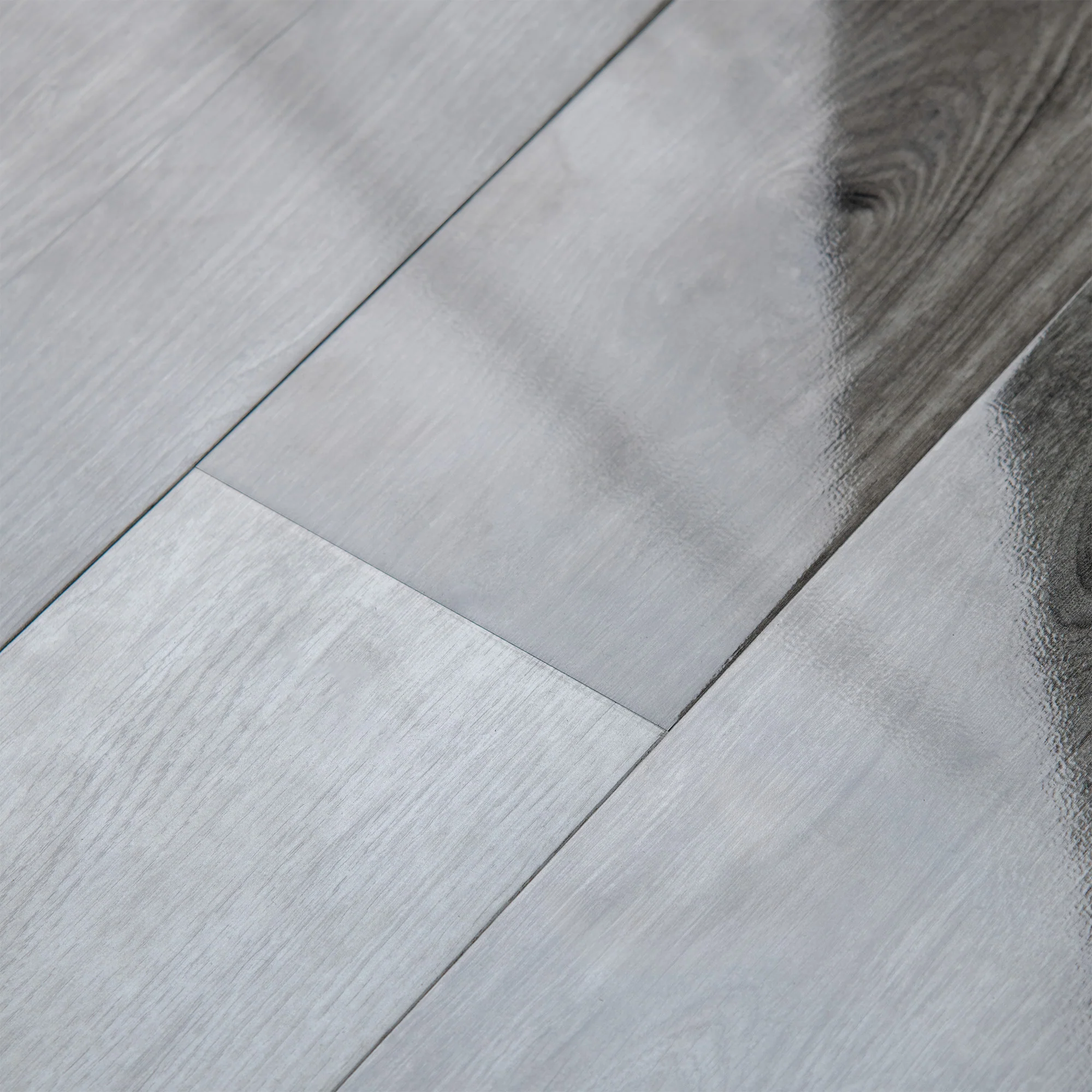 Oak Uptown - Aqua Pro 8mm High Gloss Laminate Flooring - Image 5